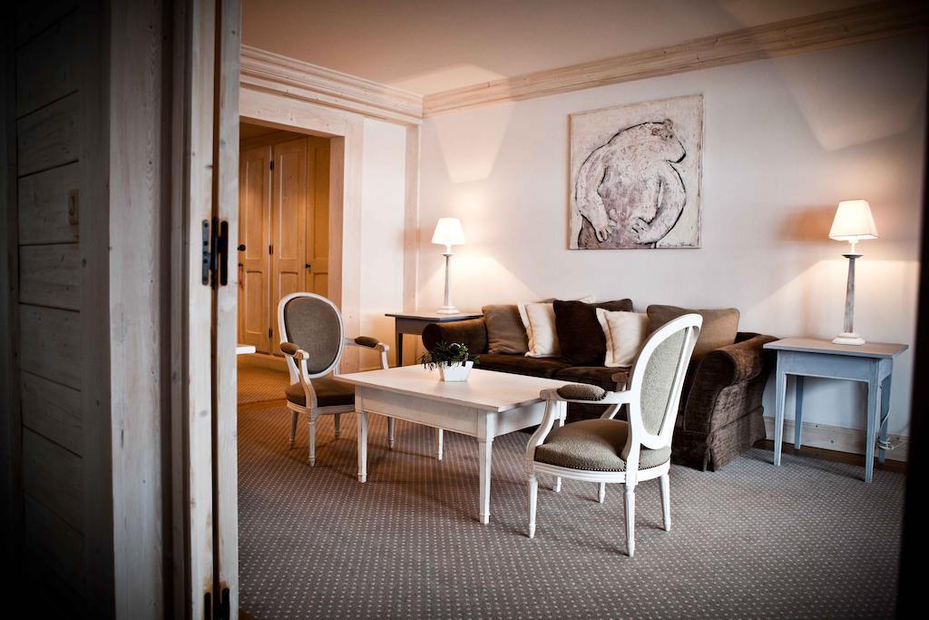 Hotel Les Barmes De L'Ours Val-dʼIsère Zimmer foto